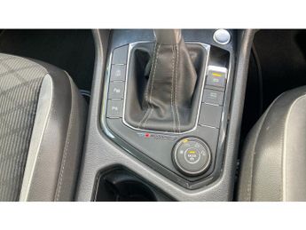 Volkswagen Tiguan 2.0 TDI 4Motion R-Line 5dr DSG Diesel Estate