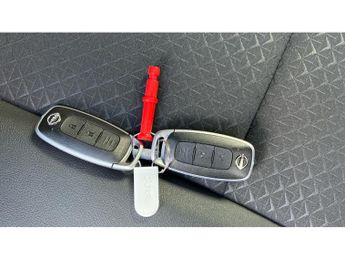 Nissan Juke 1.6 Hybrid N-Connecta 5dr Auto Hybrid Hatchback