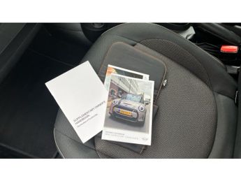 MINI Hatchback 1.5 Cooper Classic 3dr Auto Petrol Hatchback