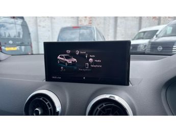 Audi Q2 35 TFSI S Line 5dr S Tronic Petrol Estate