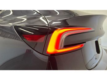 Tesla Model 3 Long Range AWD 85kWh 4dr Auto Electric Saloon
