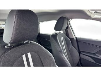 BMW 2 Series 218i Sport 4dr DCT Petrol Saloon
