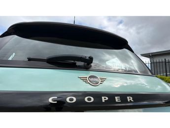 MINI Cooper 1.5 C Classic 3dr Auto Petrol Hatchback