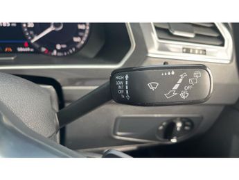 Volkswagen Tiguan 2.0 TDi 150 4Motion R-Line 5dr DSG Diesel Estate
