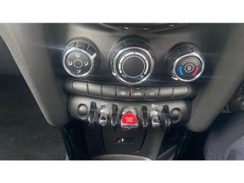 MINI Hatchback 1.5 Cooper Classic 5dr Auto Petrol Hatchback