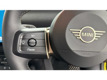MINI Cooper 135kW E Classic 41kWh 3dr Auto Electric Hatchback