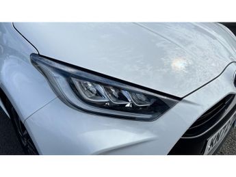 Toyota Yaris 1.5 Hybrid Design 5dr CVT Hybrid Hatchback