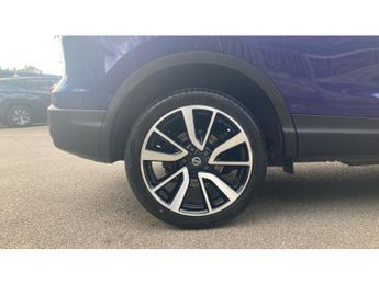 Nissan Qashqai 1.2 DiG-T Tekna [Glass Roof Pack] 5dr Xtronic Petrol Hatchback