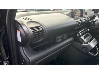 Hyundai INSTER 85kW 01 49kWh 5dr Auto Electric Hatchback