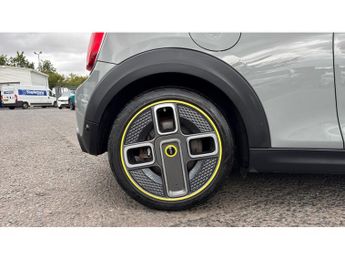 MINI Hatchback 135kW Cooper S Level 3 33kWh 3dr Auto Electric Hatchback