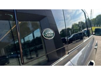 Land Rover Defender 3.0 D300 X-Dynamic HSE 110 5dr Auto Diesel Estate