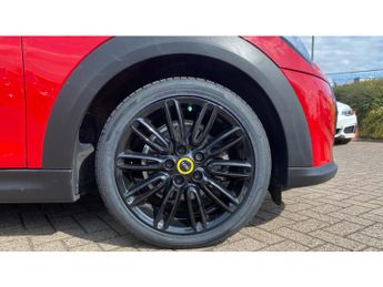 MINI Hatchback 135kW Cooper S Level 2 33kWh 3dr Auto Electric Hatchback