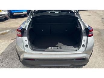 Nissan Juke 1.0 DiG-T 114 N-Connecta 5dr DCT Petrol Hatchback