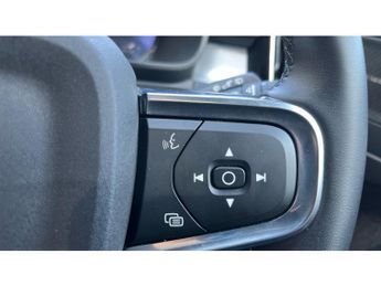Volvo XC40 2.0 B4P Ultra Black Edition 5dr Auto Petrol Estate