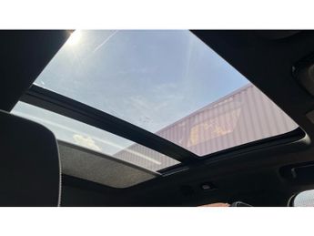 Volvo XC40 2.0 B4P Ultra Black Edition 5dr Auto Petrol Estate