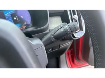 Volvo XC40 2.0 B4P Ultra Dark 5dr Auto Petrol Estate