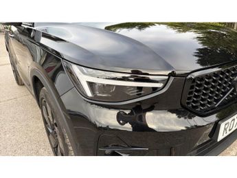 Volvo XC40 2.0 B4P Ultra Black Edition 5dr Auto Petrol Estate