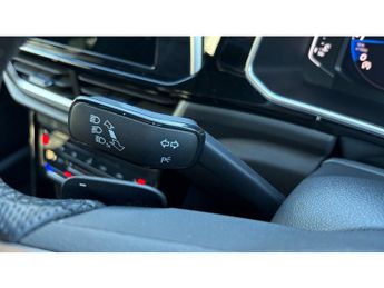 Volkswagen T-Roc 2.0 TSI 4MOTION R-Line 5dr DSG Petrol Hatchback