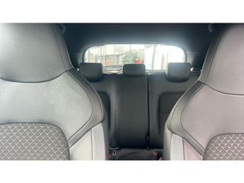 Nissan Juke 1.0 DiG-T 114 N-Connecta 5dr DCT Petrol Hatchback