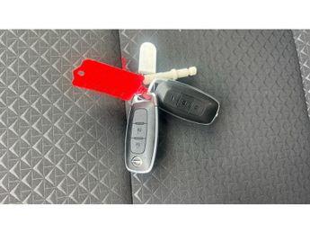 Nissan Juke 1.0 DiG-T 114 N-Connecta 5dr DCT Petrol Hatchback