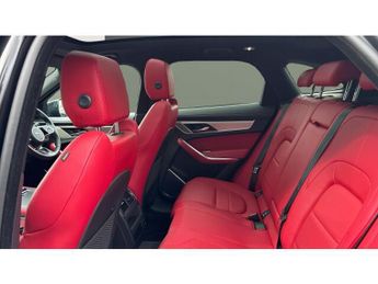 Jaguar F-Pace 2.0 D200 R-Dynamic SE Black 5dr Auto AWD Diesel Estate