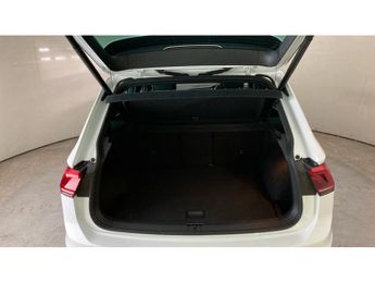 Volkswagen Tiguan 2.0 TDi 190 4Motion R-Line Tech 5dr DSG Diesel Estate