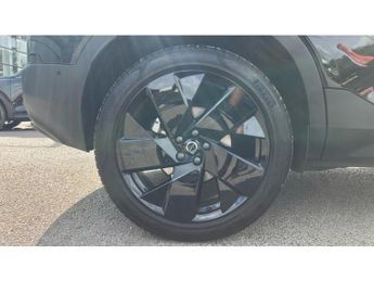 Volvo XC40 2.0 B4P Ultra Black Edition 5dr Auto Petrol Estate