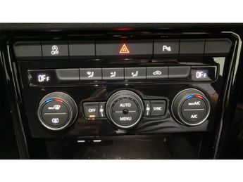 Volkswagen T-Roc 1.5 TSI EVO Black Edition 5dr DSG Petrol Hatchback