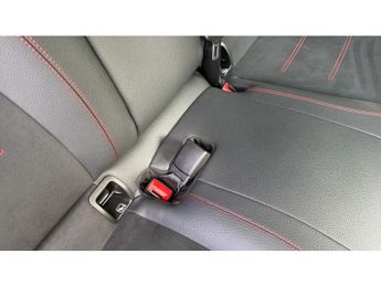 Mercedes-Benz GLA 220d 4Matic AMG Line Executive 5dr Auto Diesel Hatchback