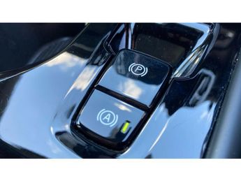 Volvo XC40 2.0 B4P Ultra Black Edition 5dr Auto Petrol Estate