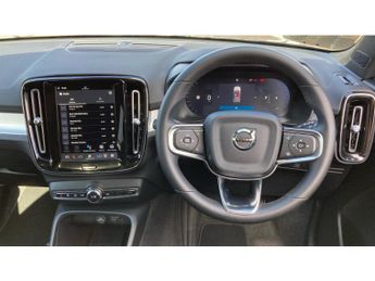 Volvo XC40 2.0 B4P Ultra Black Edition 5dr Auto Petrol Estate