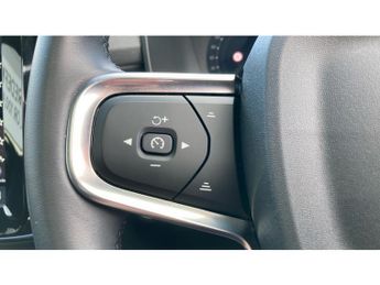 Volvo XC40 2.0 B4P Ultra Black Edition 5dr Auto Petrol Estate