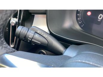 Volvo XC40 2.0 B4P Ultra Black Edition 5dr Auto Petrol Estate