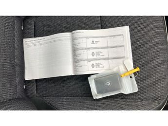 Renault Captur 1.6 E-Tech full hybrid 145 Techno 5dr Auto Hybrid Hatchback