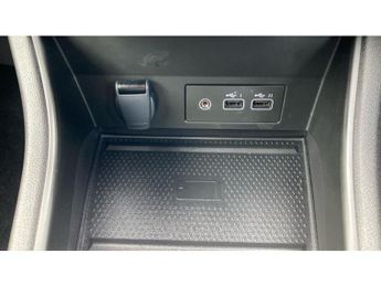 Renault Captur 1.6 E-Tech full hybrid 145 Techno 5dr Auto Hybrid Hatchback