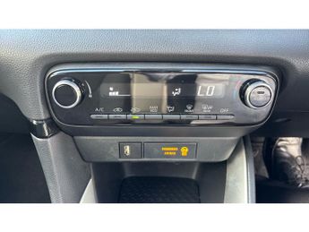 Toyota Yaris 1.5 Hybrid Icon 5dr CVT Hybrid Hatchback