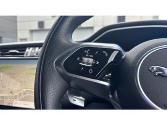 Jaguar F-Pace 2.0 D200 R-Dynamic SE 5dr Auto AWD Diesel Estate