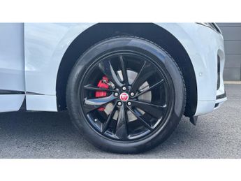 Jaguar F-Pace 2.0 D200 R-Dynamic SE 5dr Auto AWD Diesel Estate
