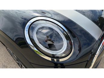MINI Hatchback 1.5 Cooper Exclusive 5dr Auto Petrol Hatchback