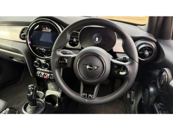 MINI Hatchback 1.5 Cooper Exclusive 5dr Auto Petrol Hatchback