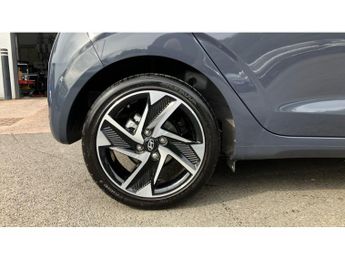 Hyundai i10 1.2 MPi Premium 5dr Auto Petrol Hatchback