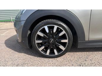 MINI Hatchback 1.5 Cooper Exclusive II 3dr Auto Petrol Hatchback