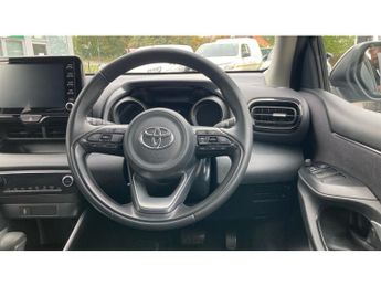 Toyota Yaris 1.5 Hybrid Design 5dr CVT Hybrid Hatchback