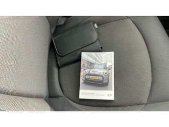 MINI Hatchback 1.5 Cooper Classic 3dr Auto [Comfort/Nav Pack] Petrol Hatchback