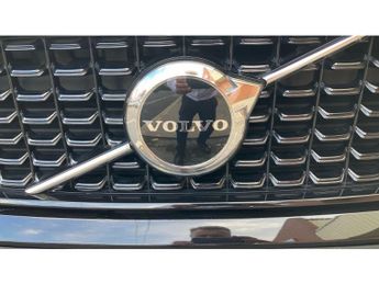 Volvo XC40 2.0 B3P Plus Dark 5dr Auto Petrol Estate