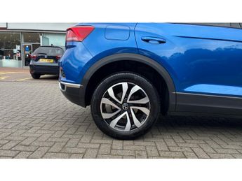 Volkswagen T-Roc 1.5 TSI EVO Active 5dr DSG Petrol Hatchback