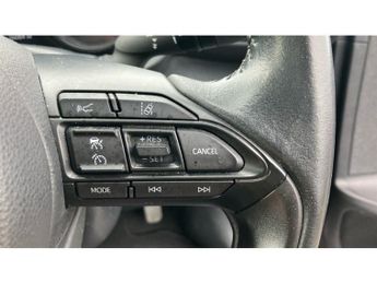 Toyota Yaris 1.5 Hybrid Dynamic 5dr CVT Hybrid Hatchback