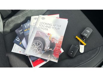 Toyota Yaris 1.5 Hybrid Excel 5dr CVT [Nav] Hybrid Hatchback