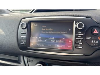 Toyota Yaris 1.5 Hybrid Y20 5dr CVT [Bi-tone] Hybrid Hatchback