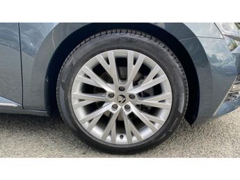 Skoda Superb 1.4 TSI iV Laurin + Klement DSG 5dr Estate